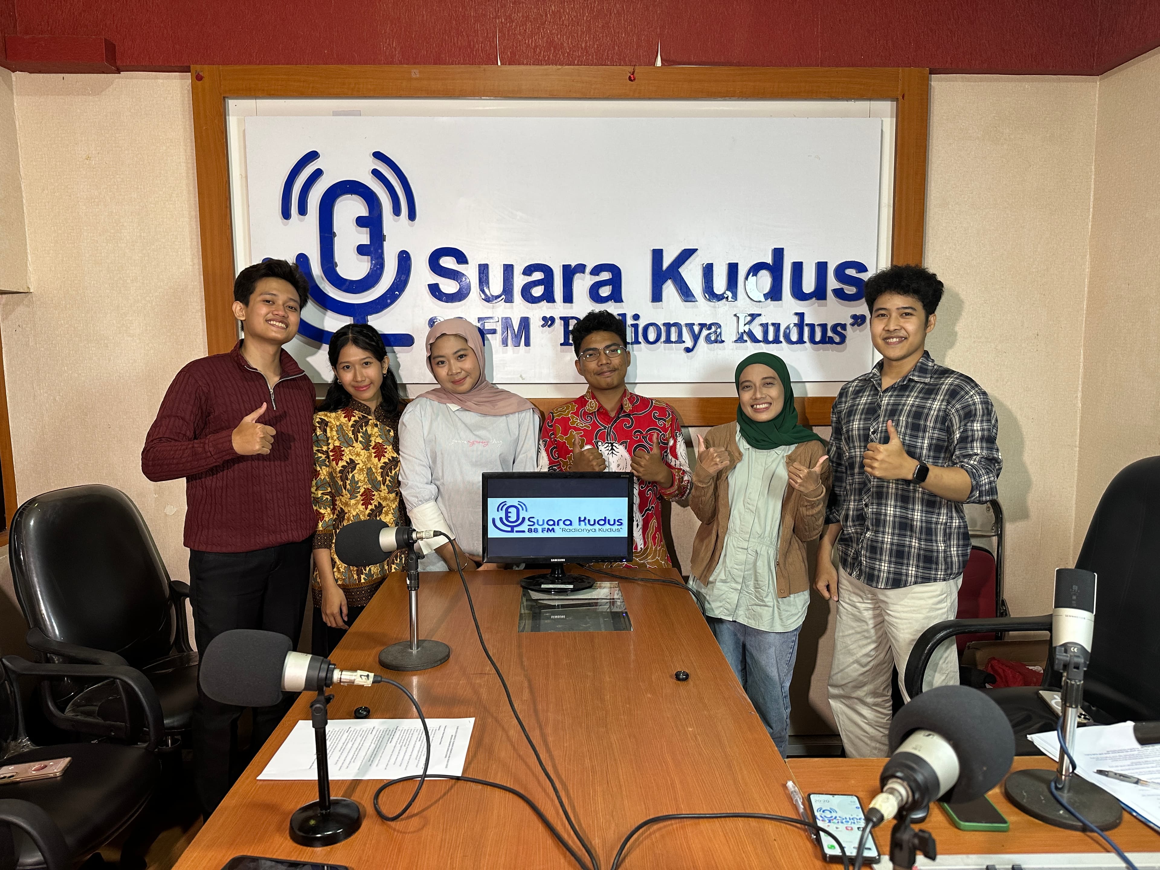 Siaran di Suara Kudus 88FM